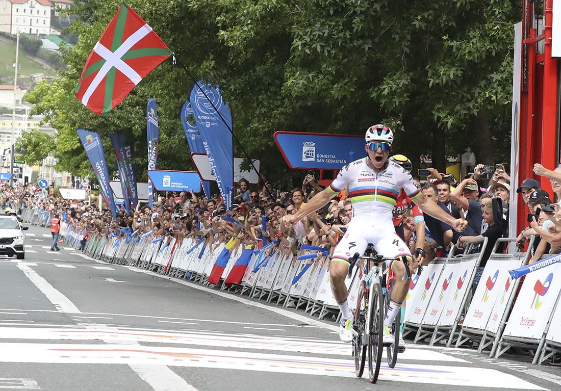 Evenepoel se lleva su tercera victoria en San Sebastián. FOTO: ©ciclismo gonzalez