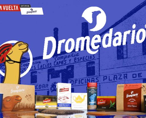 Varios de los productos de Café Dromedario con el fondo de la fábrica original de hace 150 años en Santander. La foto de fondo pertenece a El Diario Montañes. Infografía: ©ciclismo gonzalez.