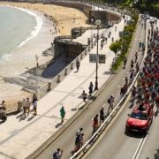 La Clásica de San sebastián a su paso por el paseo de La Concha. Foto de archivo / ©ciclismo gonzalez